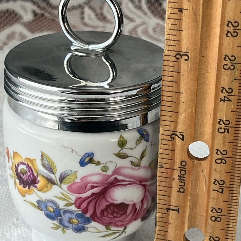 Royal Worcester England Porcelain Single Egg Coddler with Floral Details - Picture 8 of 9